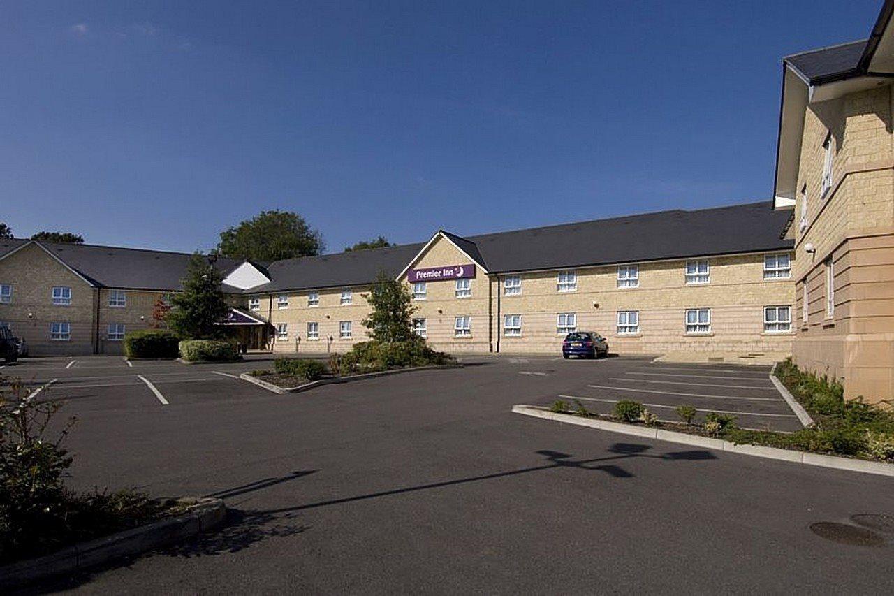 Premier Inn Chippenham Чипенхэм Экстерьер фото