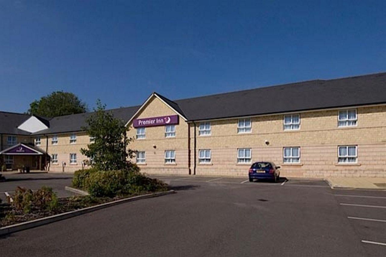 Premier Inn Chippenham Чипенхэм Экстерьер фото