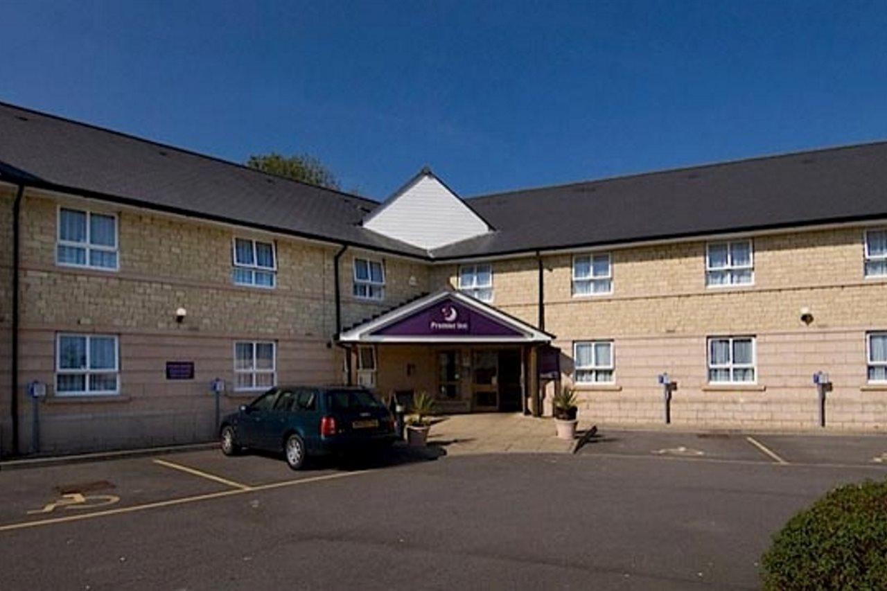 Premier Inn Chippenham Чипенхэм Экстерьер фото