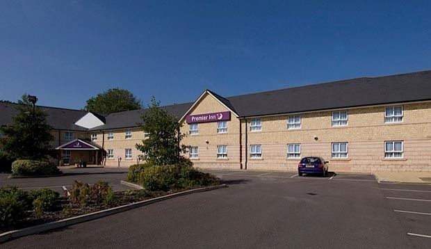 Premier Inn Chippenham Чипенхэм Экстерьер фото